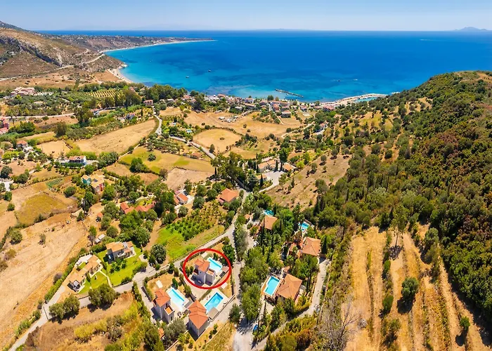 Kostis Villa *